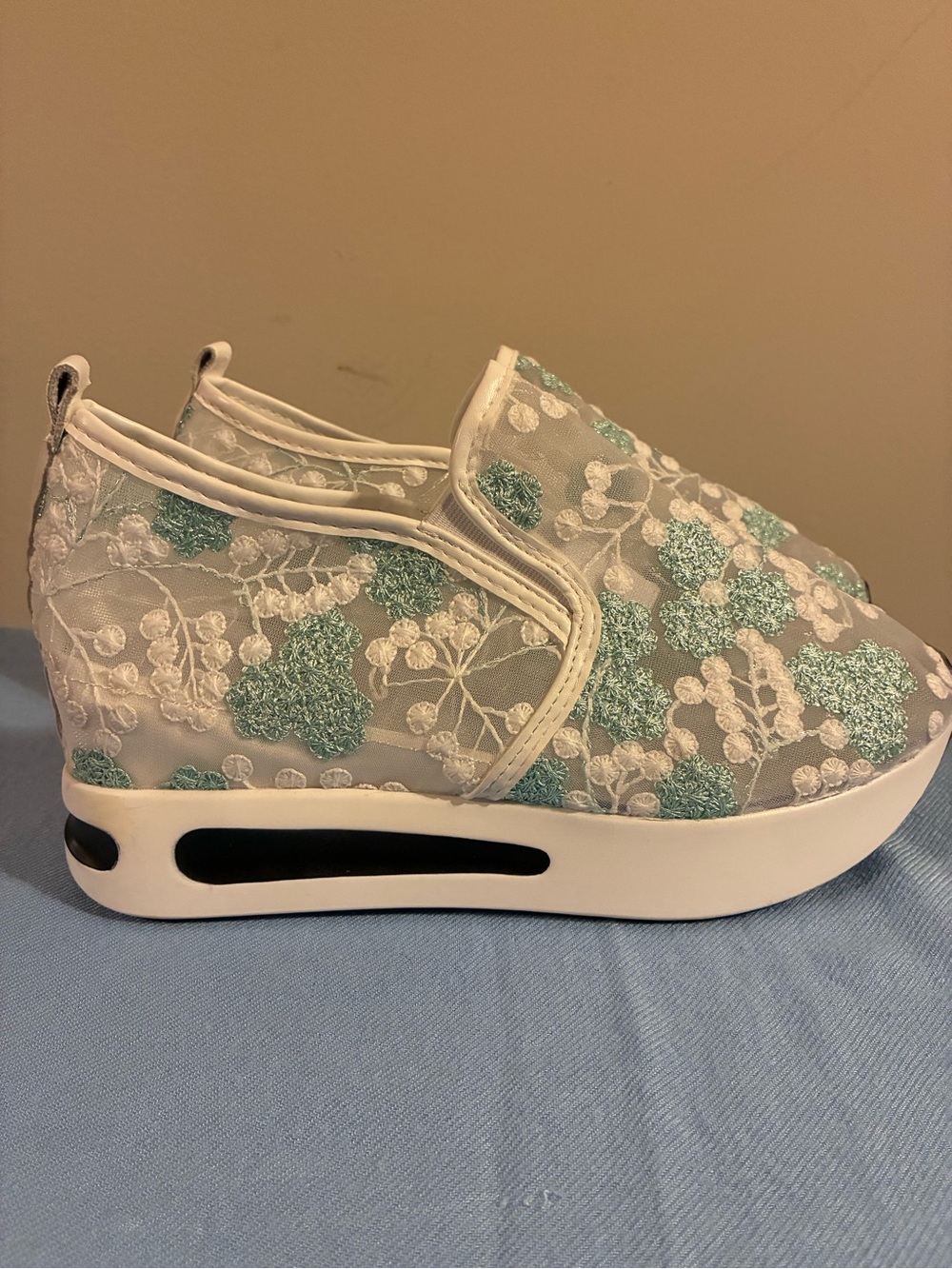 Slip-On Platform Sneakers with Mint Floral Lace NWOT